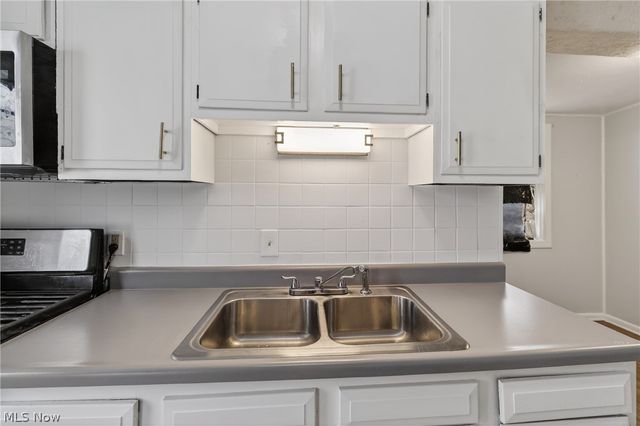 5571 Oakwood Avenue, Maple Heights, OH 44137