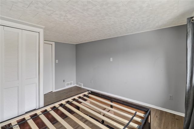 5571 Oakwood Avenue, Maple Heights, OH 44137