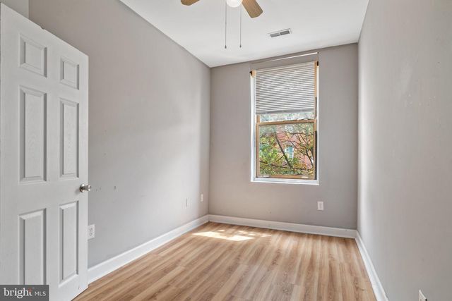1731 W DIAMOND ST, Philadelphia, PA 19121