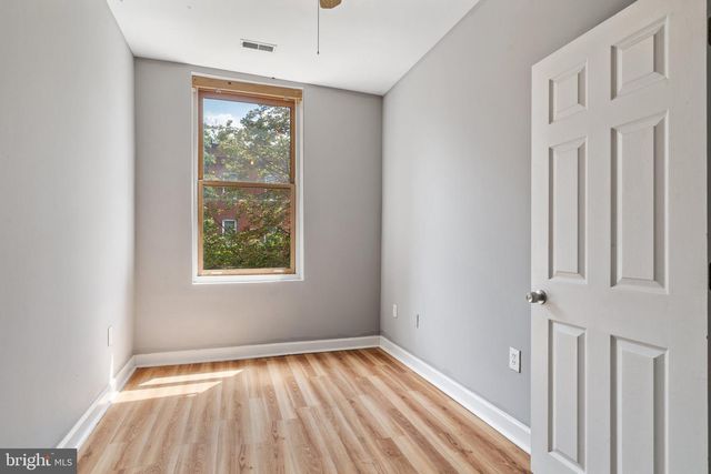 1731 W DIAMOND ST, Philadelphia, PA 19121