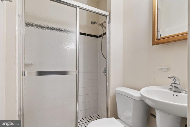 1731 W DIAMOND ST, Philadelphia, PA 19121