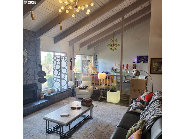 7455 Sw 195TH Ave, Beaverton, OR 97007