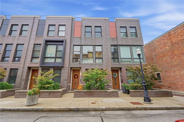 24 Mercer Street, Cincinnati, OH 45202
