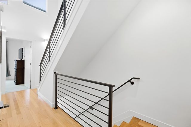 24 Mercer Street, Cincinnati, OH 45202