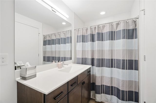 24 Mercer Street, Cincinnati, OH 45202