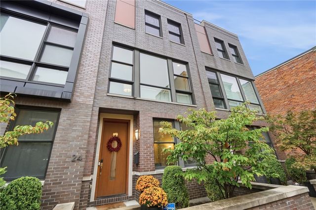 24 Mercer Street, Cincinnati, OH 45202