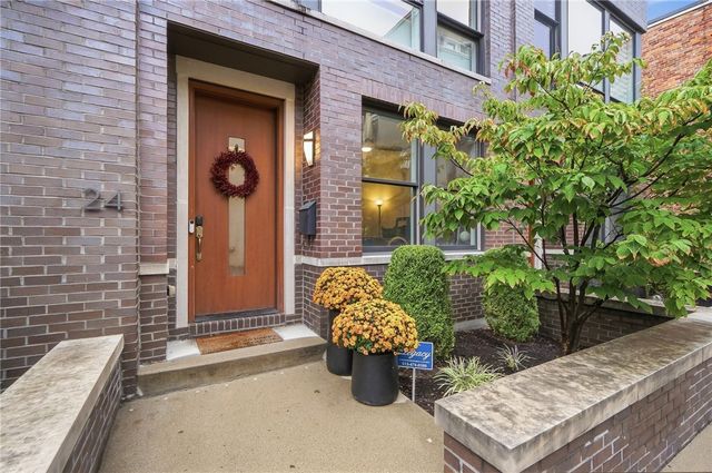 24 Mercer Street, Cincinnati, OH 45202
