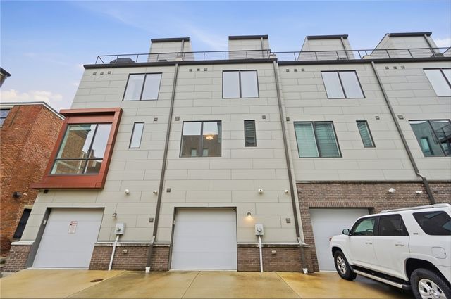 24 Mercer Street, Cincinnati, OH 45202