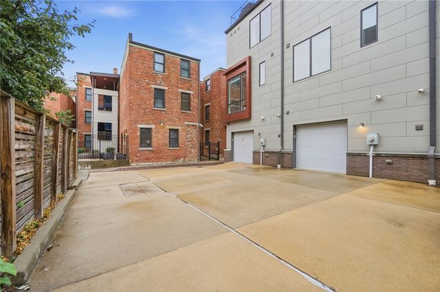 24 Mercer Street, Cincinnati, OH 45202