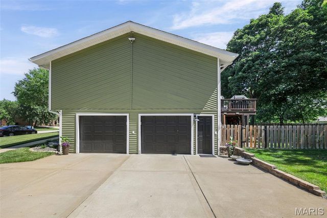 1968 Lemontree Lane, Collinsville, IL 62234