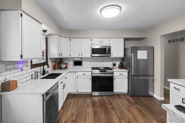 1968 Lemontree Lane, Collinsville, IL 62234