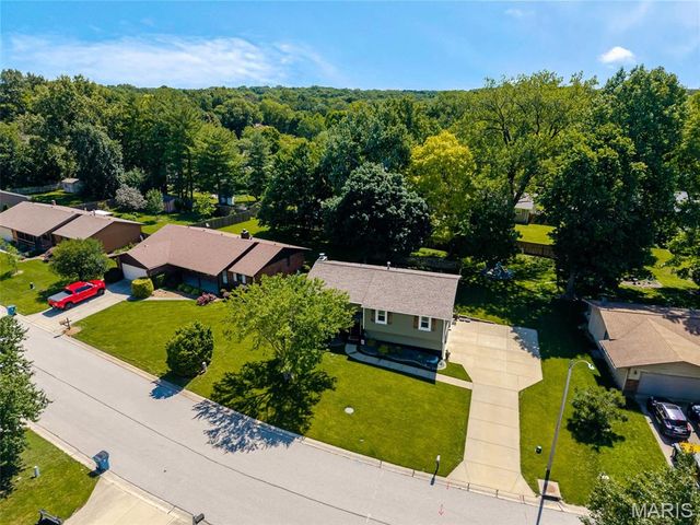 1968 Lemontree Lane, Collinsville, IL 62234