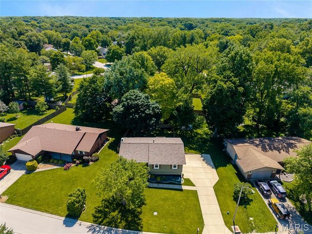 1968 Lemontree Lane, Collinsville, IL 62234