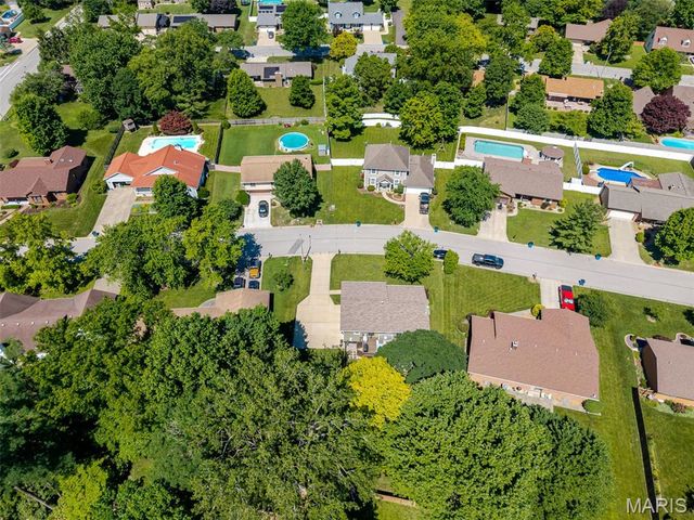 1968 Lemontree Lane, Collinsville, IL 62234