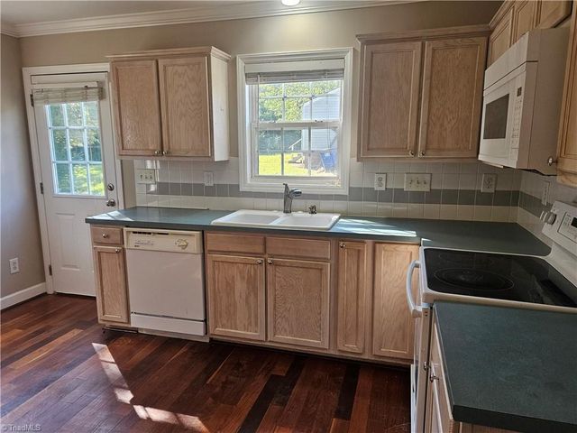 1807 South Hill Avenue, Winston-salem, NC 27127