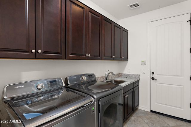 6181 S FRESNO Street, Chandler, AZ 85249