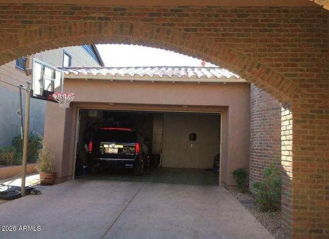 9353 E VIA DE VAQUERO Drive, Scottsdale, AZ 85255