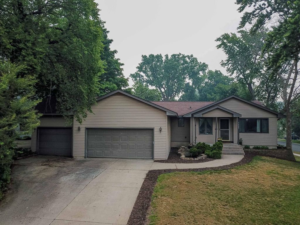 3488 Midland Court, White Bear Lake, MN 55110