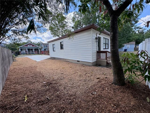 4202 N SEMINOLE AVENUE, Tampa, FL 33603