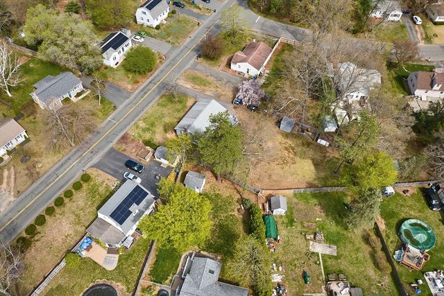 50 Phelps St, Easthampton, MA 01027