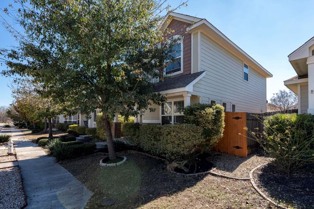 135 Wainscot Oak WAY, San Marcos, TX 78666