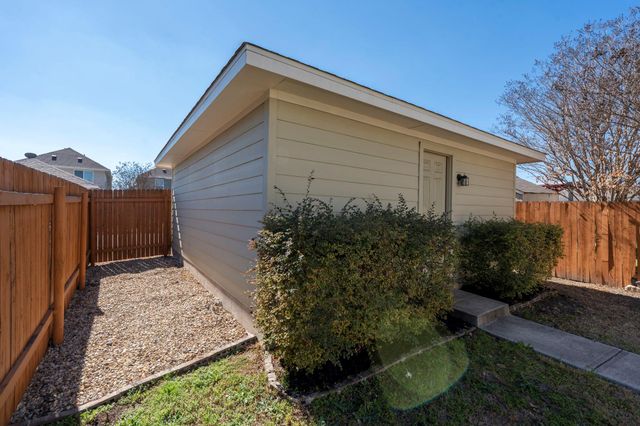 135 Wainscot Oak WAY, San Marcos, TX 78666