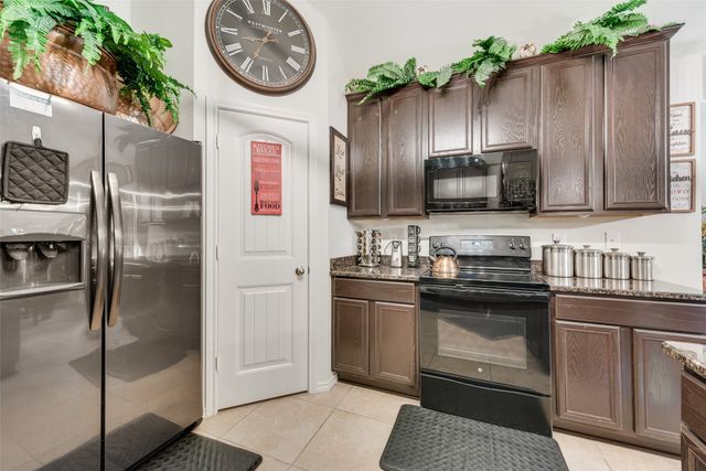 301 Billy Wickliffe Drive, Wilmer, TX 75172