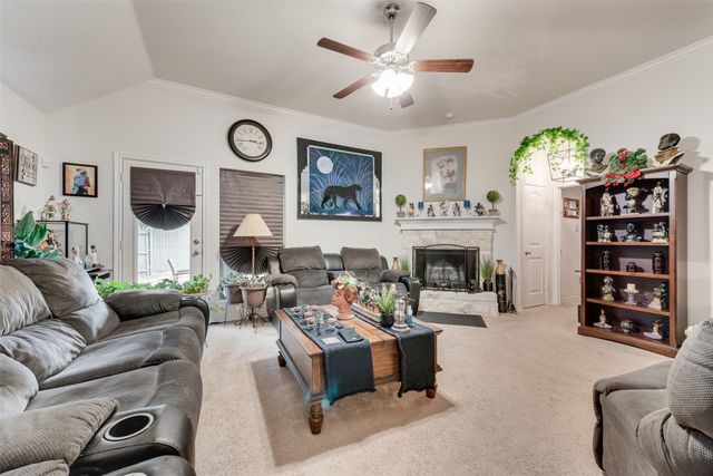 301 Billy Wickliffe Drive, Wilmer, TX 75172