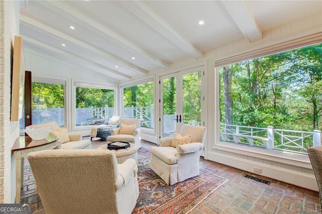 1710 Winterthur Close NW, Atlanta, GA 30328