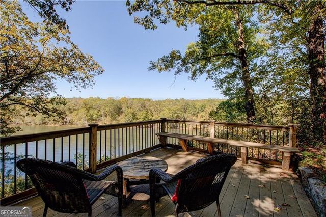 1710 Winterthur Close NW, Atlanta, GA 30328