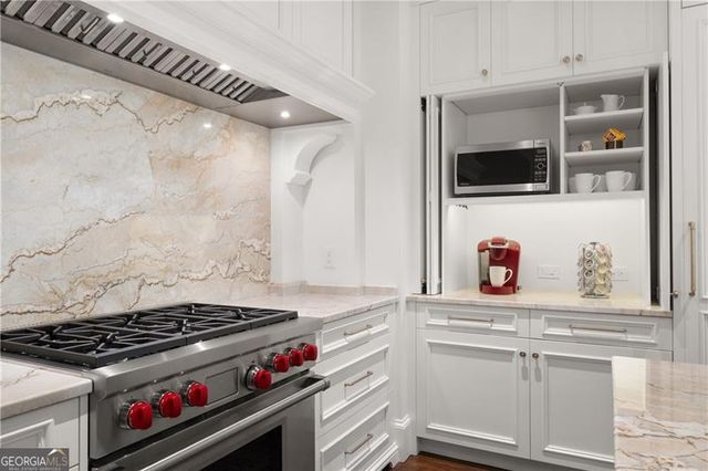 1710 Winterthur Close NW, Atlanta, GA 30328