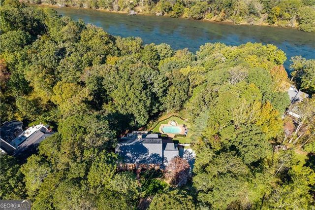 1710 Winterthur Close NW, Atlanta, GA 30328