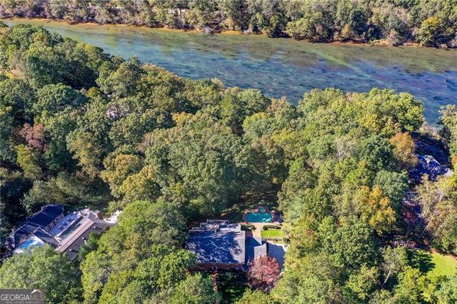 1710 Winterthur Close NW, Atlanta, GA 30328