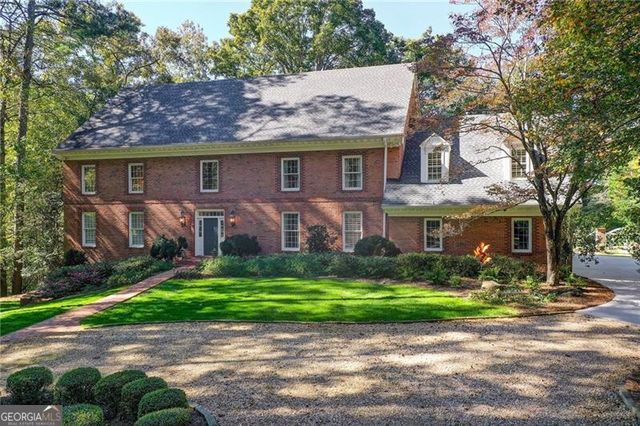 1710 Winterthur Close NW, Atlanta, GA 30328