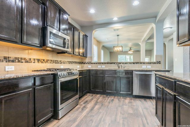 7030 Plains Way, San Antonio, TX 78253