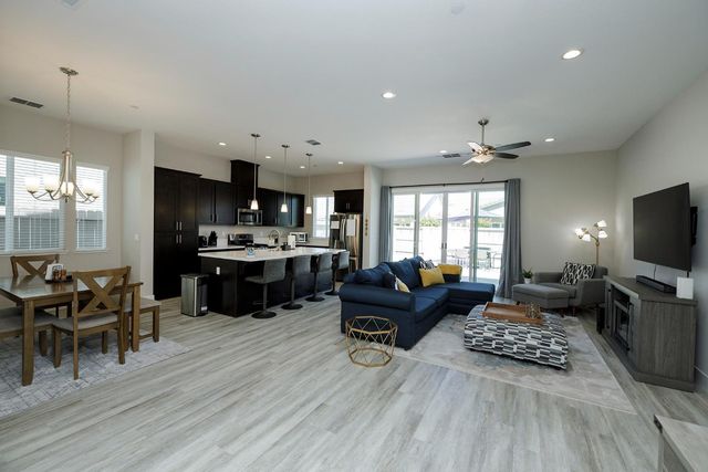 3660 Colorado Ave, Turlock, CA 95382