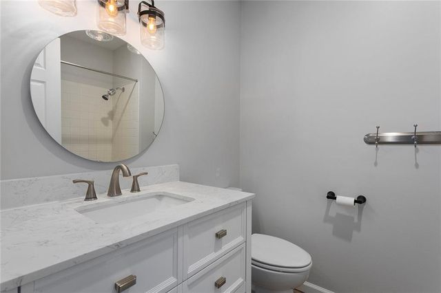 700 W McDowell Avenue, Odessa, MO 64076