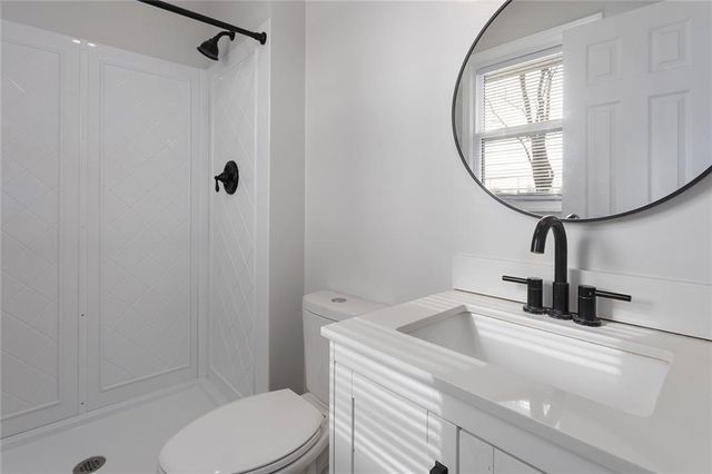 700 W McDowell Avenue, Odessa, MO 64076