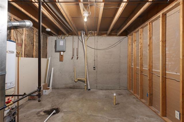 700 W McDowell Avenue, Odessa, MO 64076