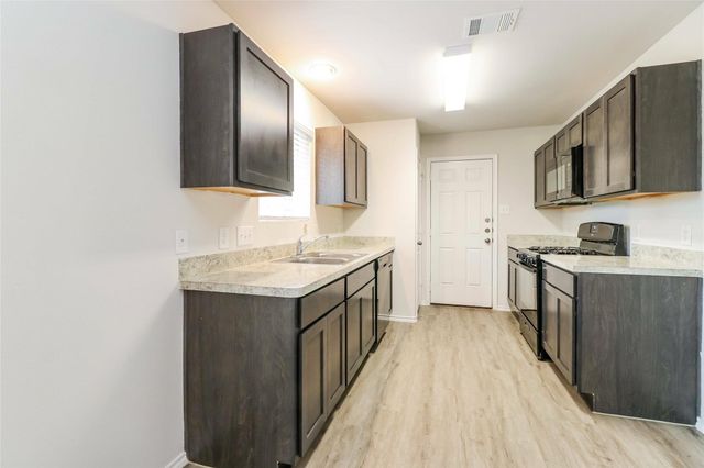 2705 S Lina Court, Conroe, TX 77301