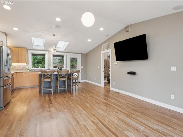 3710 MOHAWK Way, West Linn, OR 97068