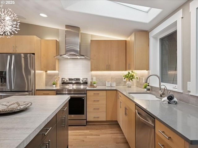 3710 MOHAWK Way, West Linn, OR 97068