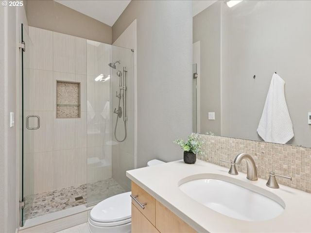 3710 MOHAWK Way, West Linn, OR 97068