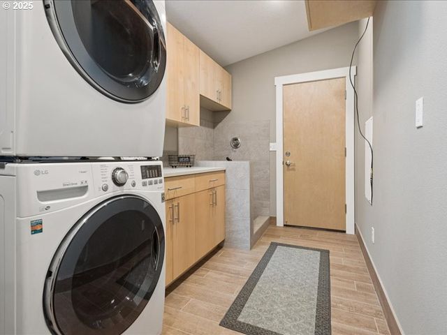 3710 MOHAWK Way, West Linn, OR 97068