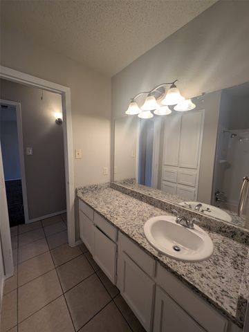 5316 Hastings Drive, Fort Worth, TX 76133