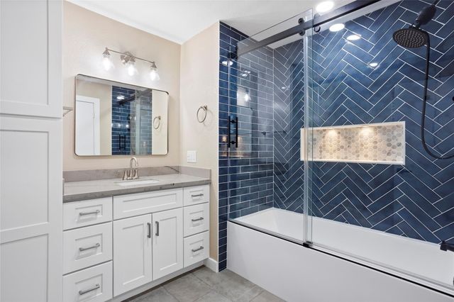 3105 Garrow Street, Houston, TX 77003