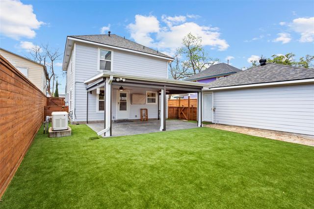 3105 Garrow Street, Houston, TX 77003