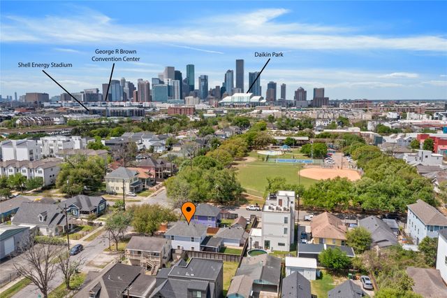 3105 Garrow Street, Houston, TX 77003
