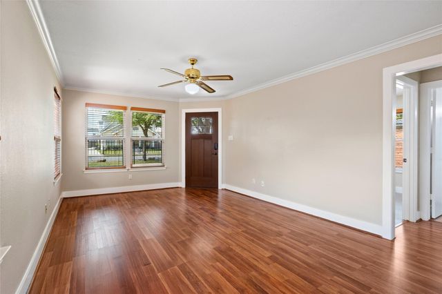 3105 Garrow Street, Houston, TX 77003