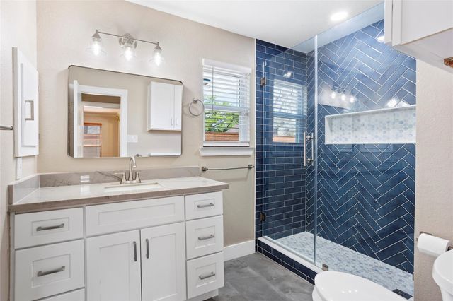 3105 Garrow Street, Houston, TX 77003